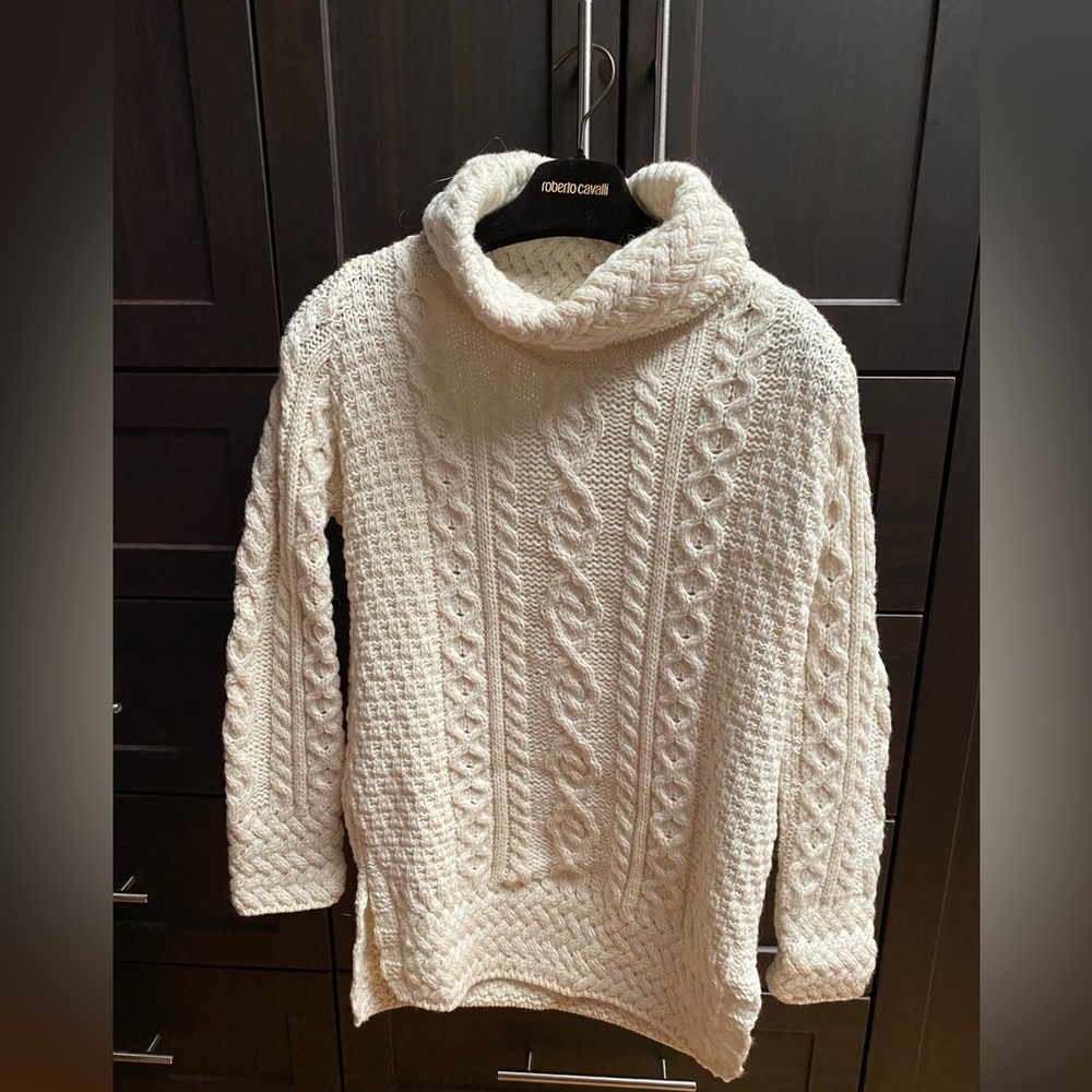 NWOT Aran hand knit sweater XS